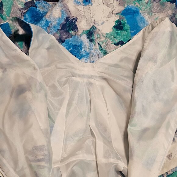 Alex Marie Petite 4P Blue & White Floral Sleeveless Knee-Length Dress $129.00. - Picture 7 of 14